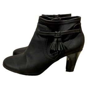 Aerosoles Turquoise Tassel Accent Black Faux Leather Ankle Boot Sz 7